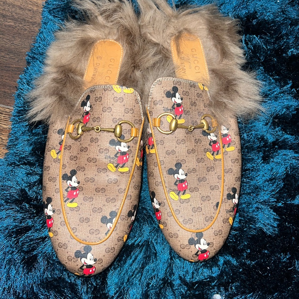 Gucci woman’s mules